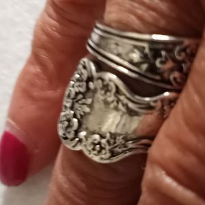 Handcrafted silver band ring size 7